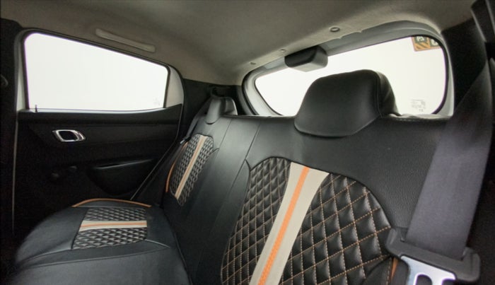 2019 Renault Kwid RXT 1.0 (O), Petrol, Manual, 45,766 km, Right Side Rear Door Cabin