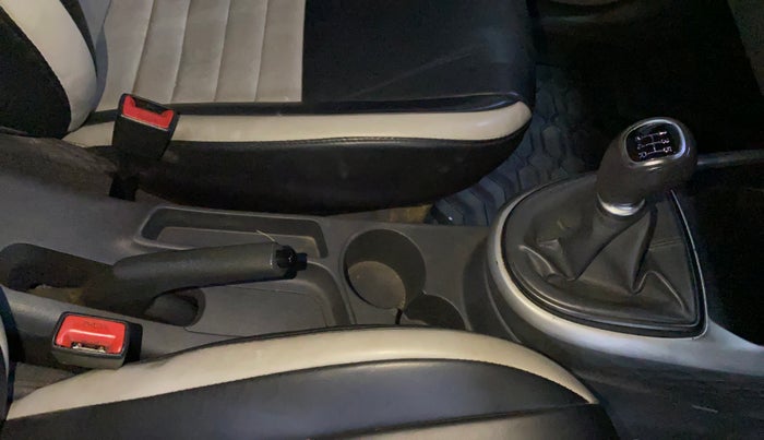 2020 Hyundai GRAND I10 NIOS SPORTZ 1.2 KAPPA VTVT, Petrol, Manual, 38,641 km, Gear Lever