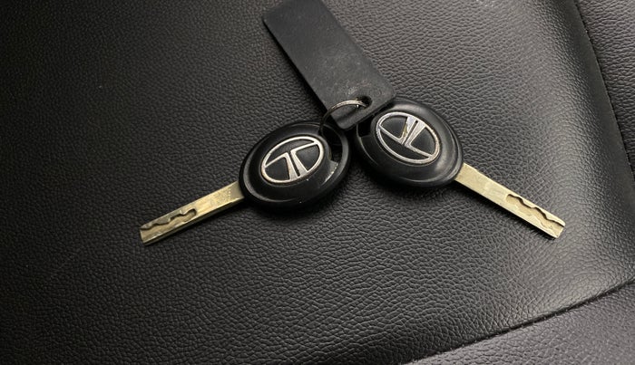 2019 Tata Tiago XM PETROL, Petrol, Manual, 23,621 km, Key Close Up