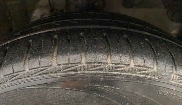 2015 Honda Amaze 1.5L I-DTEC S, Diesel, Manual, 76,316 km, Right Front Tyre Tread