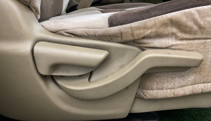 2015 Honda Amaze 1.5L I-DTEC S, Diesel, Manual, 76,316 km, Driver Side Adjustment Panel