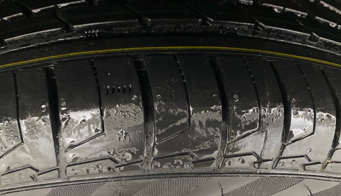 2023 KIA SONET HTK PLUS 1.0 IMT, Petrol, Manual, 59,912 km, Left Front Tyre Tread