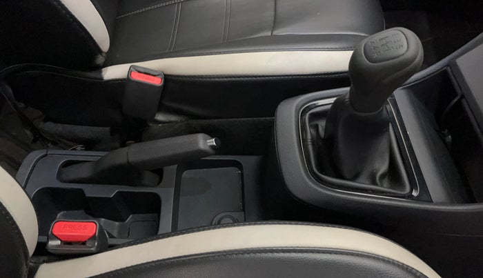 2023 Tata PUNCH PURE MT, Petrol, Manual, 24,828 km, Gear Lever