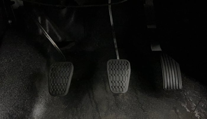2023 Tata PUNCH PURE MT, Petrol, Manual, 24,828 km, Pedals