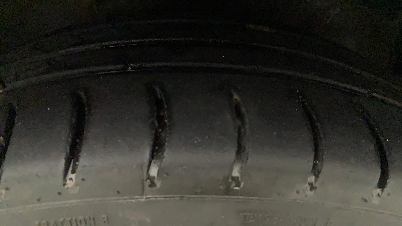 2017 Maruti Celerio VXI CNG, CNG, Manual, 79,682 km, Right Front Tyre Tread