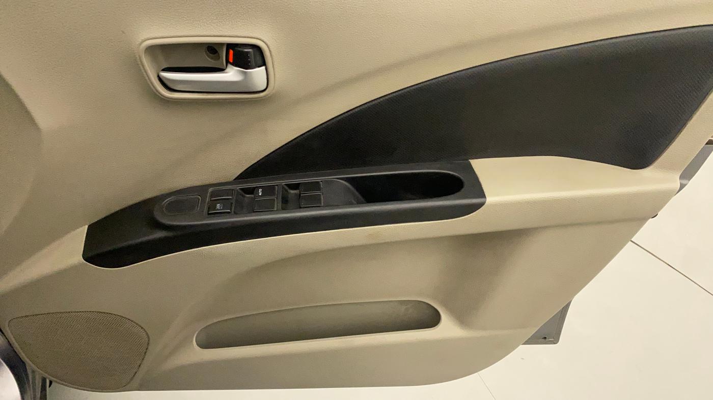 2017 Maruti Celerio VXI CNG, CNG, Manual, 79,682 km, Driver Side Door Panels Control