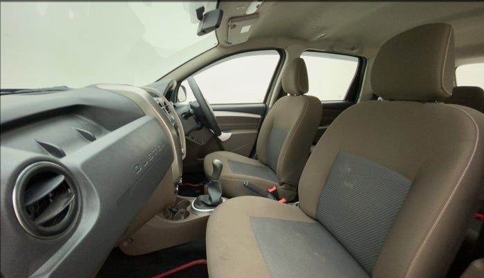 2017 Renault Duster RXL PETROL, Petrol, Manual, 50,772 km, Right Side Front Door Cabin