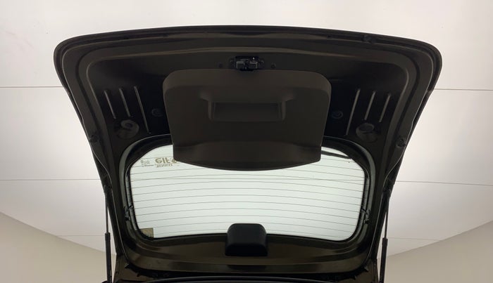 2017 Renault Duster RXL PETROL, Petrol, Manual, 50,772 km, Boot Door Open