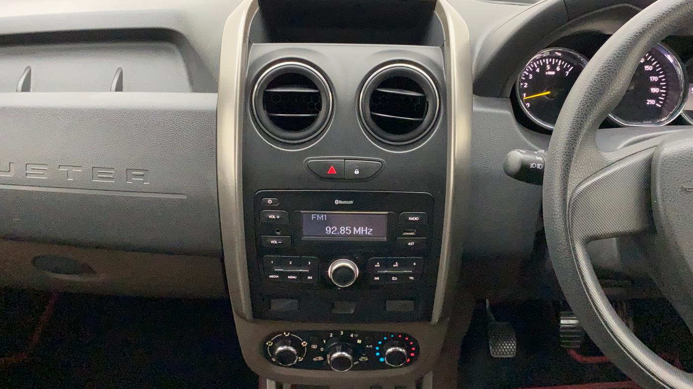 2017 Renault Duster RXL PETROL, Petrol, Manual, 50,772 km, Air Conditioner