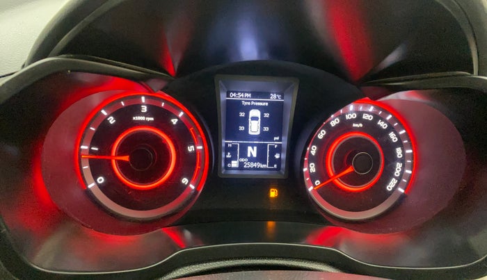 2023 Mahindra XUV300 W8 (O) 1.5 DIESEL AMT, Diesel, Automatic, 25,849 km, Odometer Image