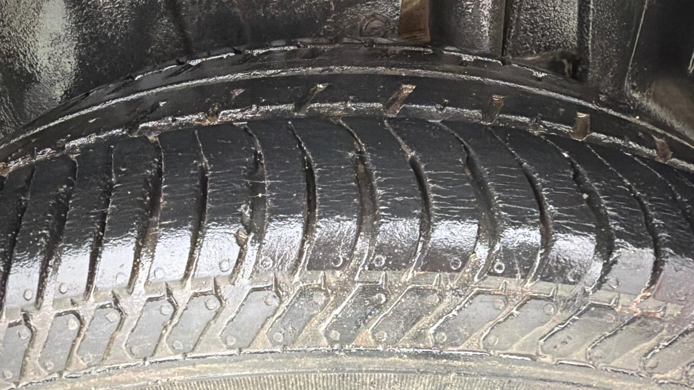 2022 Maruti BREZZA LXI, Petrol, Manual, 75,203 km, Left Rear Tyre Tread