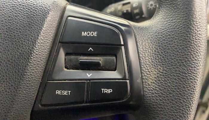 2017 Hyundai Creta S PLUS 1.4 DIESEL, Diesel, Manual, 1,30,442 km, Adaptive Cruise Control