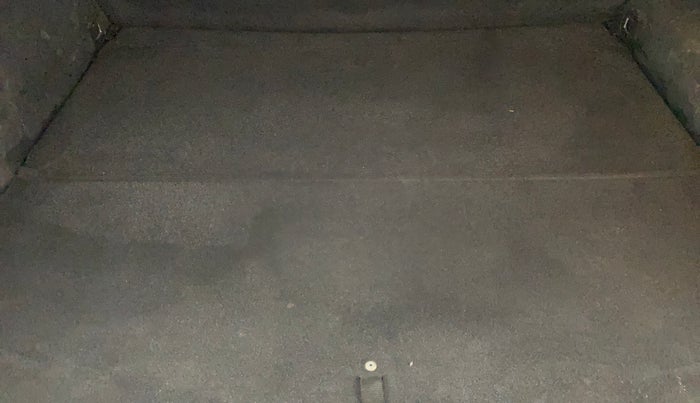 2017 Hyundai Creta S PLUS 1.4 DIESEL, Diesel, Manual, 1,30,442 km, Boot Inside