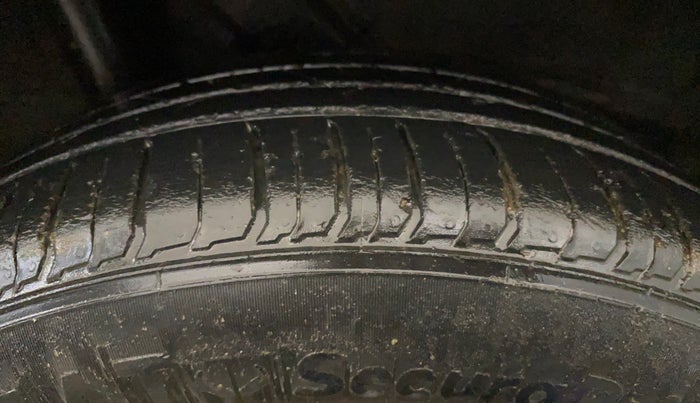 2019 Hyundai VENUE SX PLUS 1.0 TURBO DCT, Petrol, Automatic, 24,143 km, Right Rear Tyre Tread