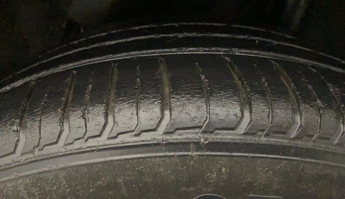 2019 Hyundai VENUE SX PLUS 1.0 TURBO DCT, Petrol, Automatic, 24,143 km, Left Rear Tyre Tread