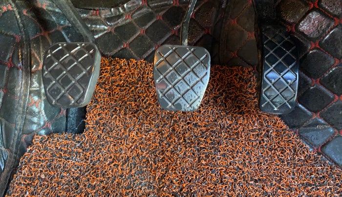 2021 Volkswagen Polo COMFORTLINE 1.0L MPI, Petrol, Manual, 66,725 km, Pedals