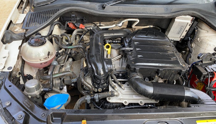 2021 Volkswagen Polo COMFORTLINE 1.0L MPI, Petrol, Manual, 66,725 km, Engine View - Right