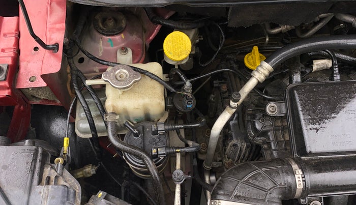 2020 Renault TRIBER RXZ AMT, Petrol, Automatic, 29,884 km, Engine View - Right