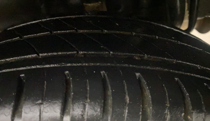 2022 Tata Tiago XE PETROL, Petrol, Manual, 32,634 km, Left Rear Tyre Tread
