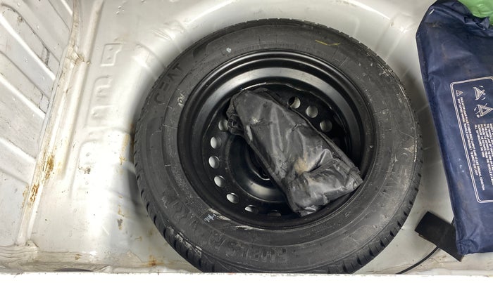 2020 Renault Kwid RXT 1.0 AMT (O), Petrol, Automatic, 40,182 km, Spare Tyre