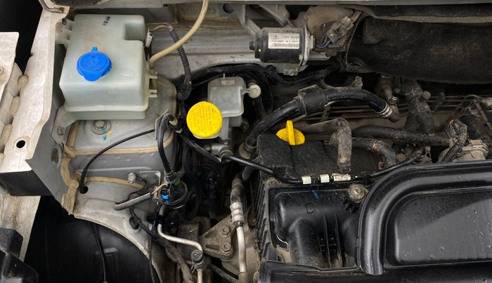 2020 Renault Kwid RXT 1.0 AMT (O), Petrol, Automatic, 40,182 km, Engine View - Right