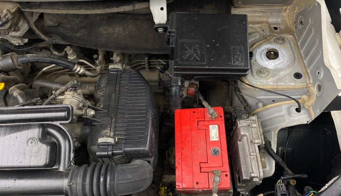 2020 Renault Kwid RXT 1.0 AMT (O), Petrol, Automatic, 40,182 km, Engine View - Left