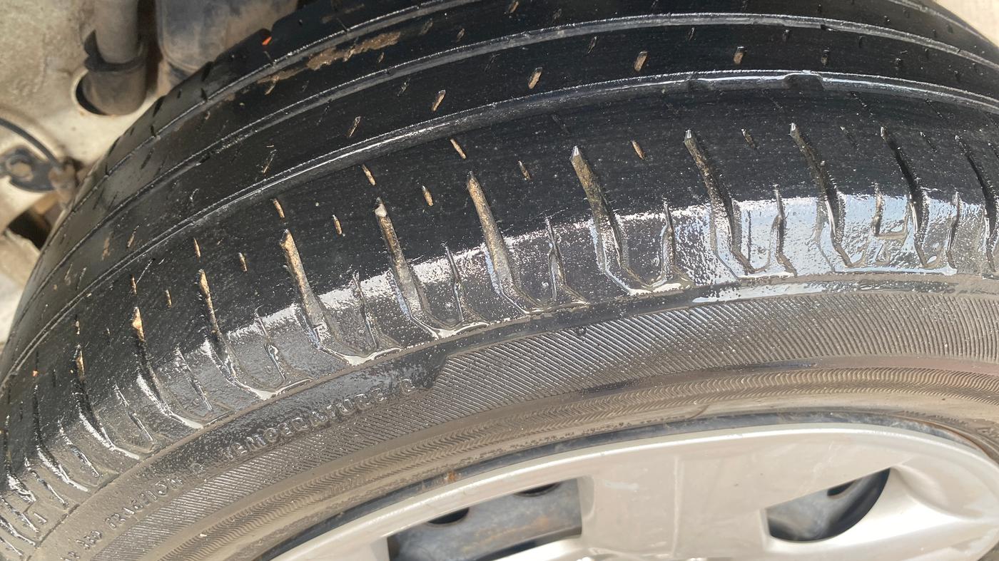2020 Hyundai VENUE S+ 1.2, Petrol, Manual, 68,138 km, Left Rear Tyre Tread