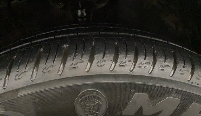 2020 KIA SONET HTX 1.0 IMT, Petrol, Manual, 17,607 km, Right Front Tyre Tread