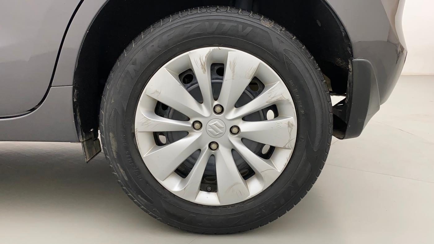 2016 Maruti Baleno DELTA PETROL 1.2, Petrol, Manual, 50,318 km, Left Rear Wheel