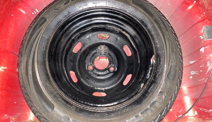 2016 Renault Kwid RXT 1.0, Petrol, Manual, 49,276 km, Spare Tyre