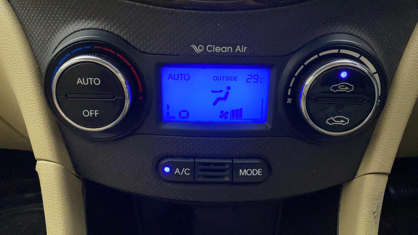 2014 Hyundai Verna FLUIDIC 1.6 VTVT SX AT, Petrol, Automatic, 55,030 km, Automatic Climate Control