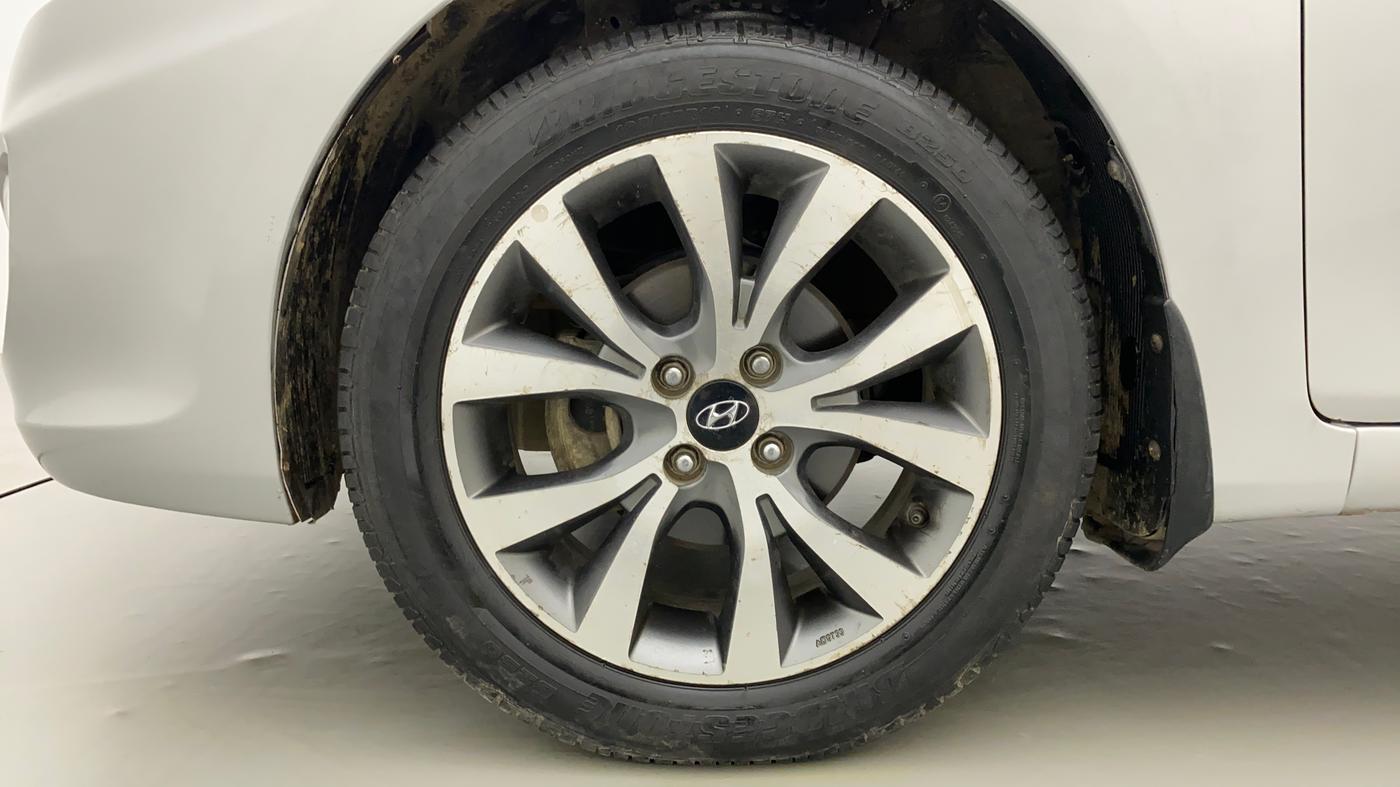 2014 Hyundai Verna FLUIDIC 1.6 VTVT SX AT, Petrol, Automatic, 55,030 km, Left Front Wheel