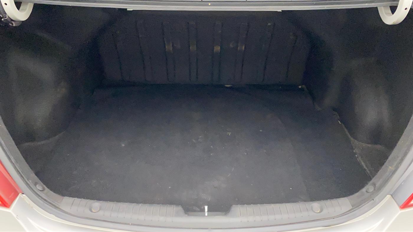2014 Hyundai Verna FLUIDIC 1.6 VTVT SX AT, Petrol, Automatic, 55,030 km, Boot Inside