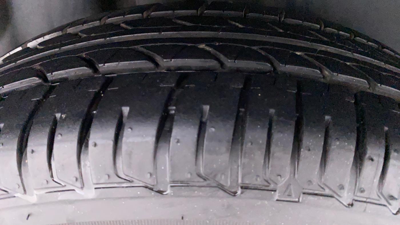 2019 Volkswagen Ameo Trendline 1.0, Petrol, Manual, 77,643 km, Right Rear Tyre Tread