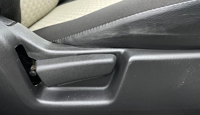 2019 Maruti Alto 800 VXI, Petrol, Manual, 2,418 km, Driver Side Adjustment Panel