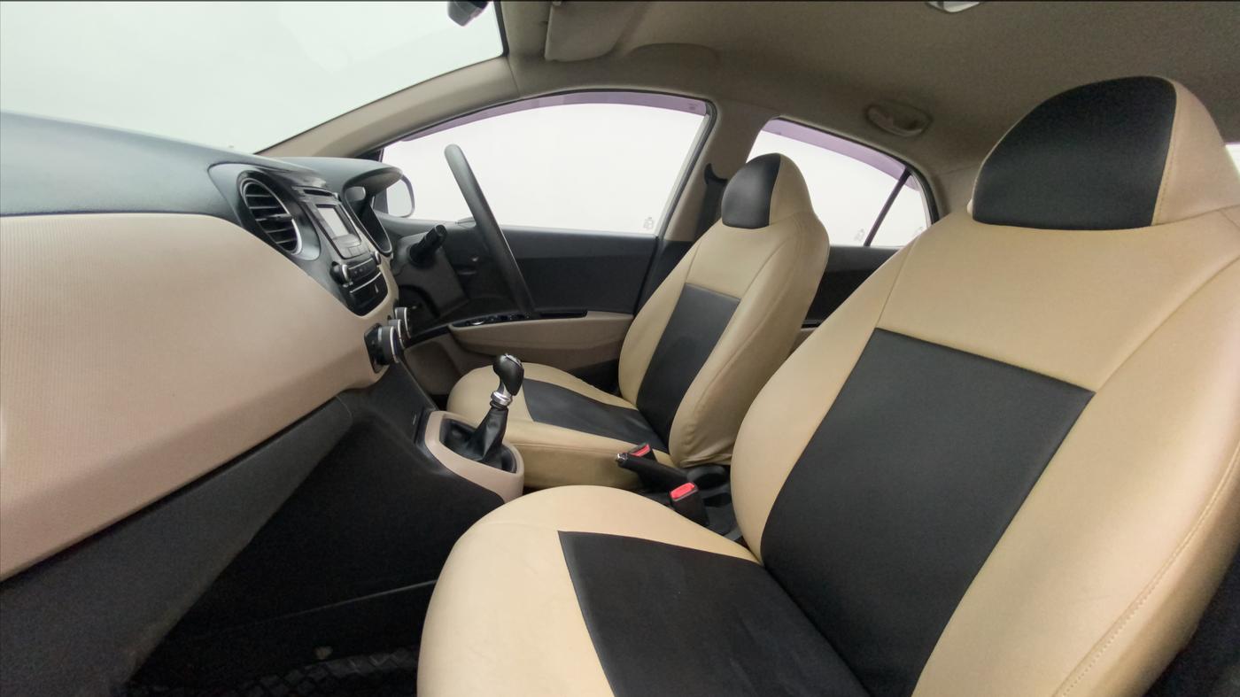 2016 Hyundai Xcent SX 1.2, Petrol, Manual, 57,443 km, Right Side Front Door Cabin