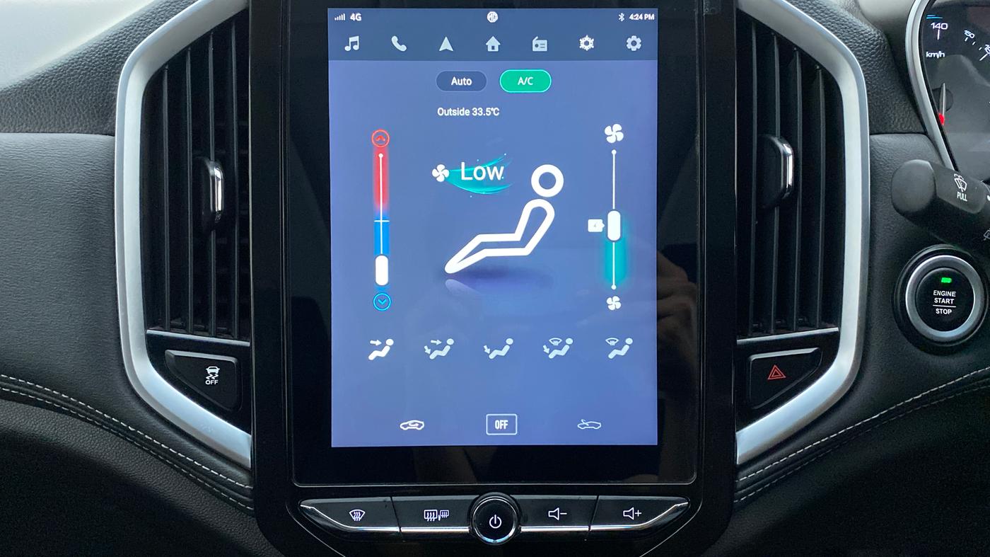 2019 MG HECTOR SHARP 2.0 DIESEL, Diesel, Manual, 56,040 km, Automatic Climate Control