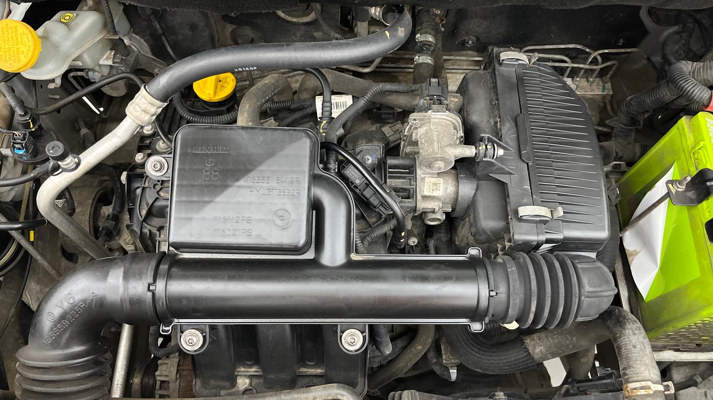 2021 Renault Kiger RXT (O) AMT, Petrol, Automatic, 55,848 km, Engine View