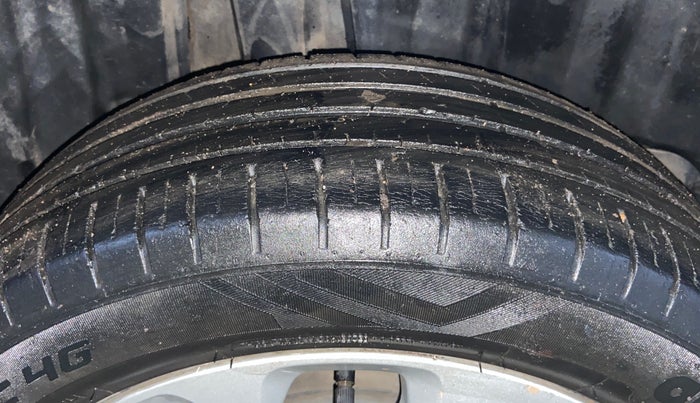 2022 Maruti Baleno ZETA PETROL 1.2, Petrol, Manual, 46,000 km, Right Rear Tyre Tread