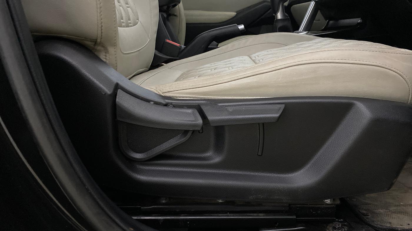 2021 KIA SELTOS HTX 1.5 PETROL, Petrol, Manual, 21,637 km, Driver Side Adjustment Panel