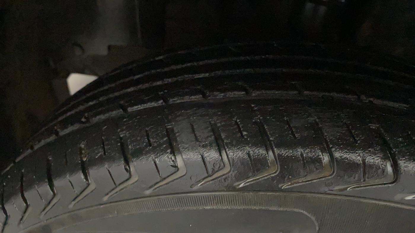 2019 Renault Kwid RXT 1.0 (O), Petrol, Manual, 51,134 km, Left Front Tyre Tread