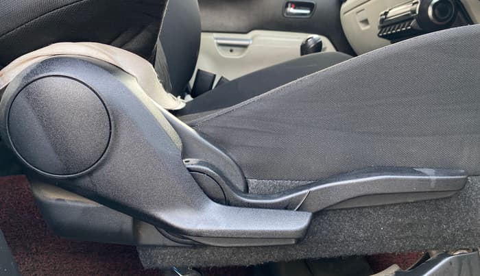 2024 Maruti IGNIS ALPHA 1.2, Petrol, Manual, 21,684 km, Driver Side Adjustment Panel