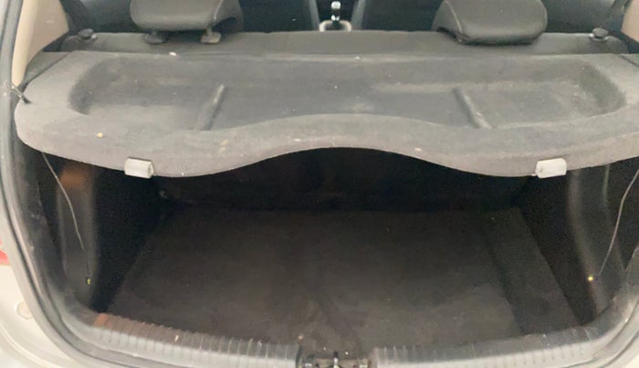 2015 Hyundai Grand i10 ASTA (O) 1.2 KAPPA VTVT, Petrol, Manual, 71,429 km, Boot Inside