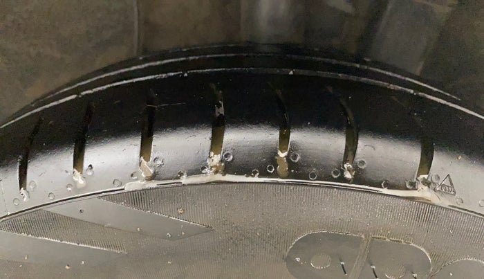 2015 Hyundai Grand i10 ASTA (O) 1.2 KAPPA VTVT, Petrol, Manual, 71,429 km, Left Rear Tyre Tread