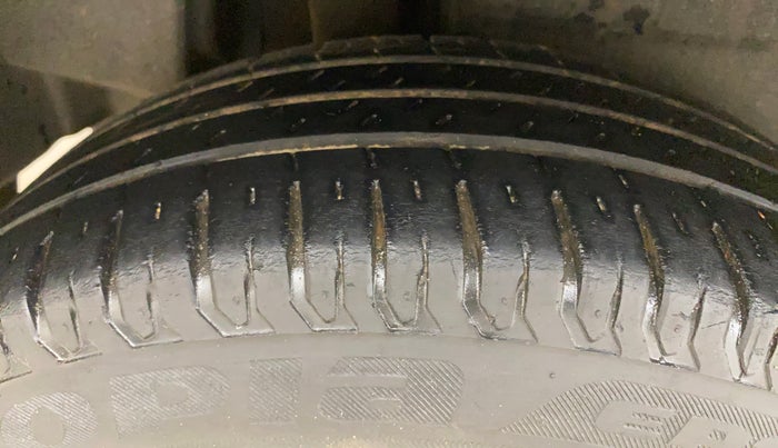 2018 Maruti Dzire ZXI PLUS AMT, Petrol, Automatic, 53,766 km, Right Rear Tyre Tread