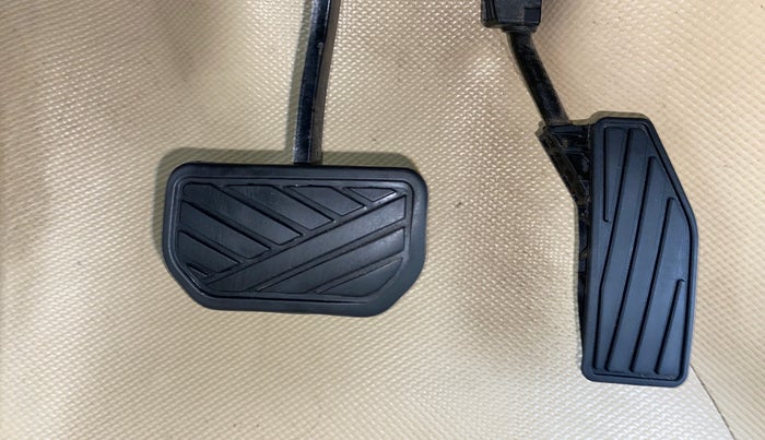 2018 Maruti Dzire ZXI PLUS AMT, Petrol, Automatic, 53,766 km, Pedals