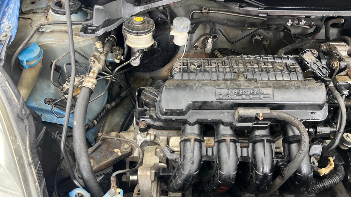 2013 Honda Brio EX MT, Petrol, Manual, 79,967 km, Engine View - Right