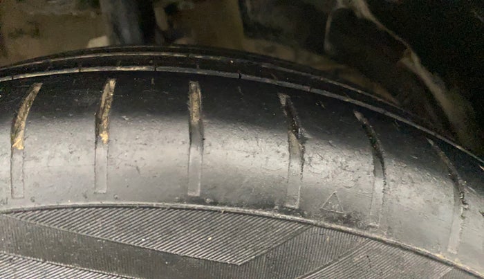 2020 Maruti Swift ZXI, Petrol, Manual, 80,168 km, Right Front Tyre Tread