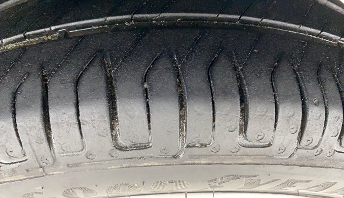 2017 Maruti Alto K10 VXI (O), Petrol, Manual, 55,404 km, Left Rear Tyre Tread