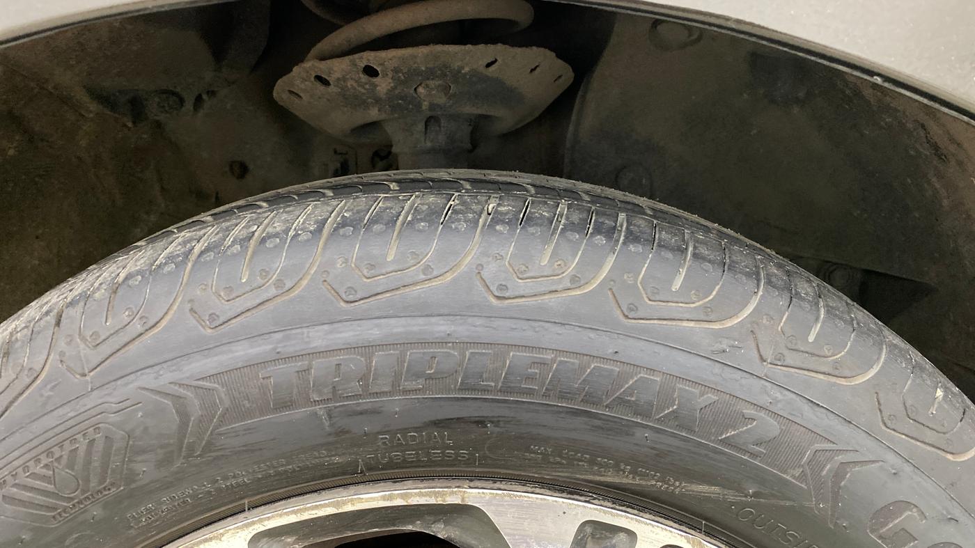 2020 Honda City 1.5L I-VTE V CVT, Petrol, Automatic, 1,08,739 km, Right Front Tyre Tread
